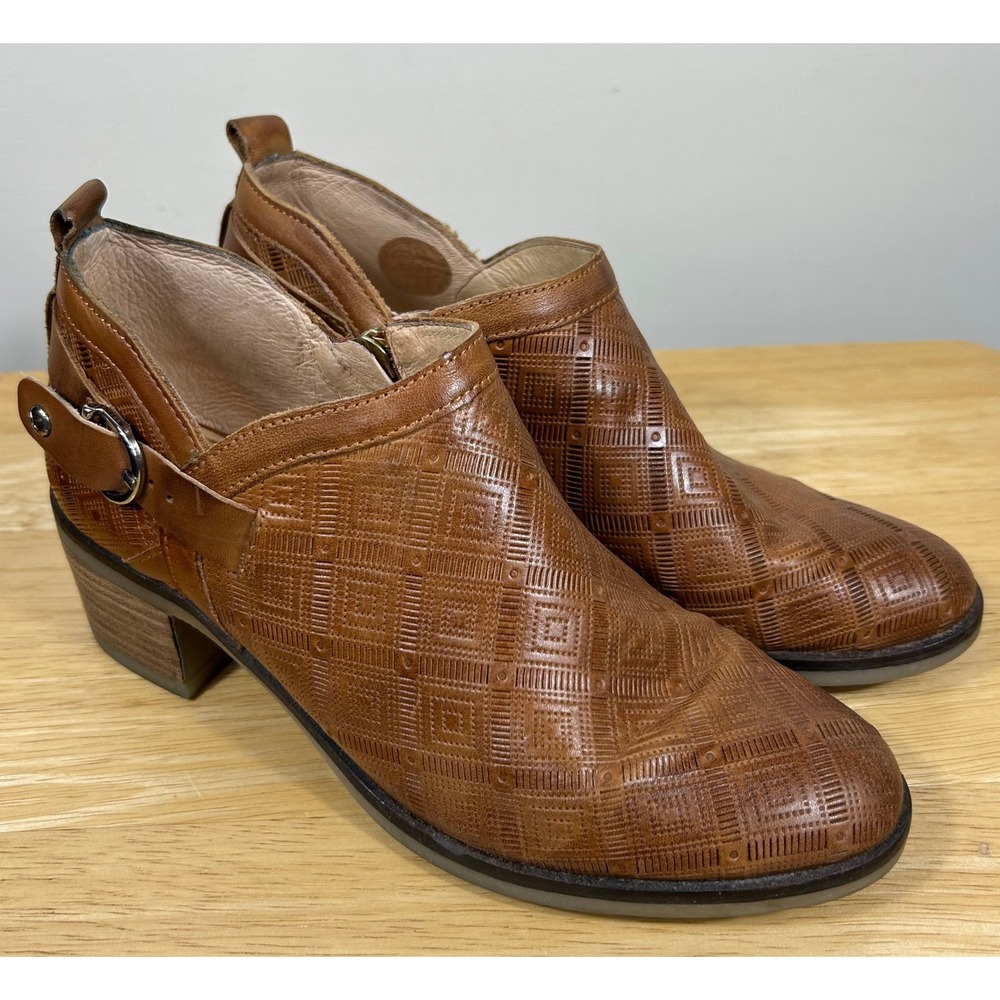 Pikolinos Leather Booties Women 37 Tan Embossed Geometric Buckle Ankle Boots